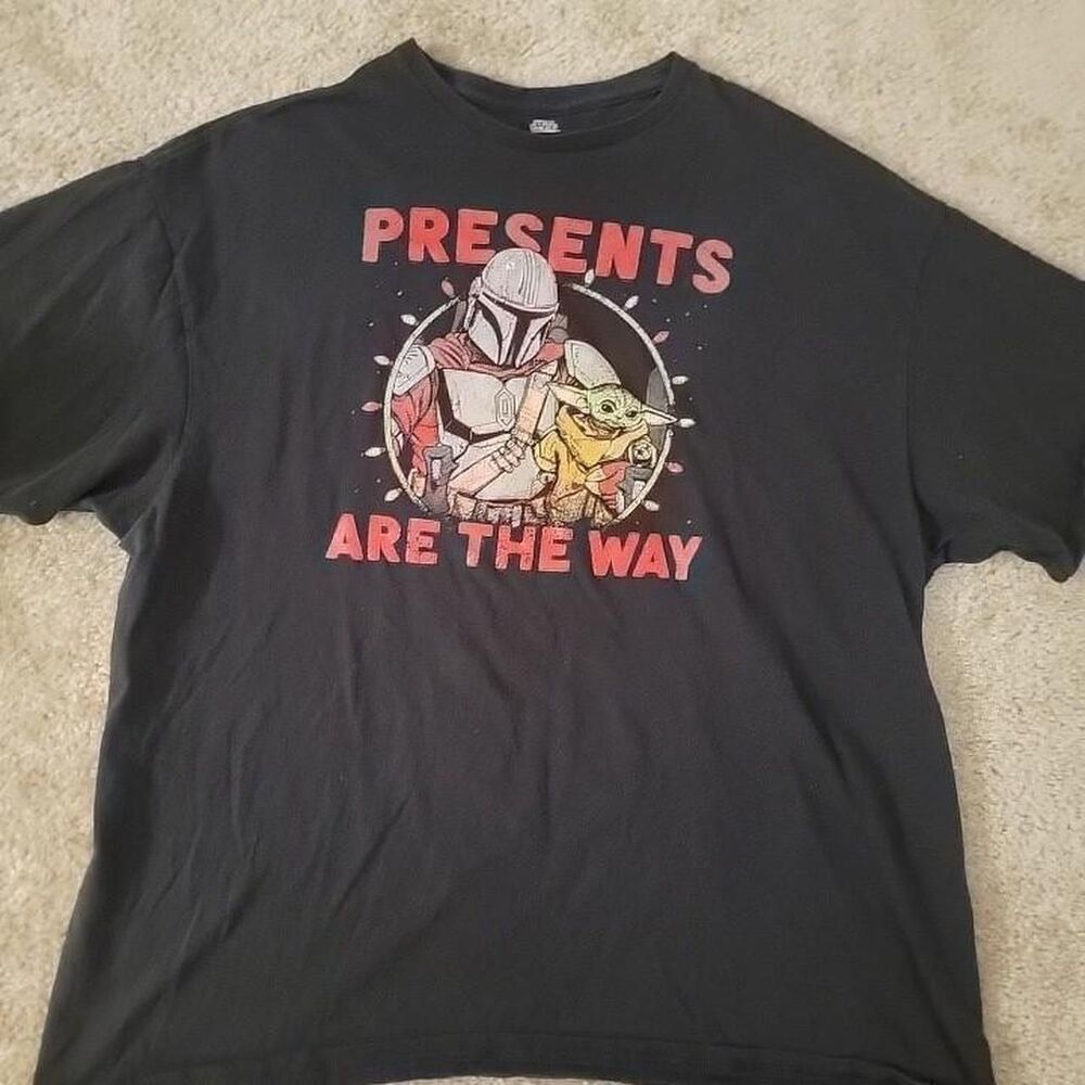 Men's Black T-shirt
